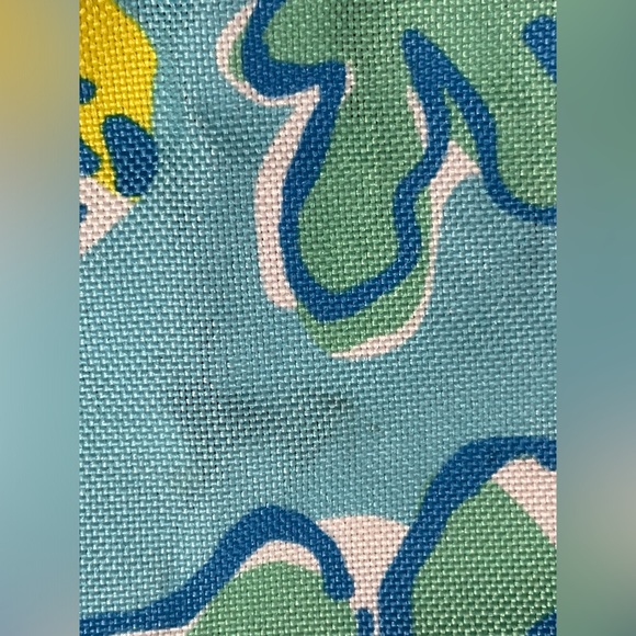 Lilly Pulitzer For Estée Lauder Colorful Floral Print Canvas Tote Bag. - Picture 11 of 15